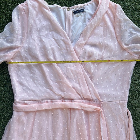 TOMMY HILFIGER
Dotted Chiffon Surplice Dress - Picture 12 of 16